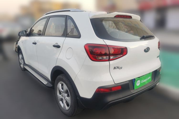 Used Kia KX3 2015 1.6L Manual Two-Wheel Drive GL Exterior 3