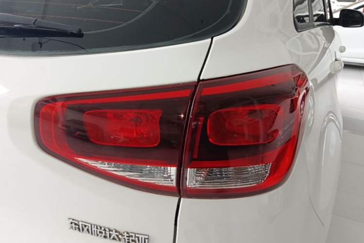 Used Kia KX3 2015 1.6L Automatic Two-Wheel Drive GLS Exterior 3