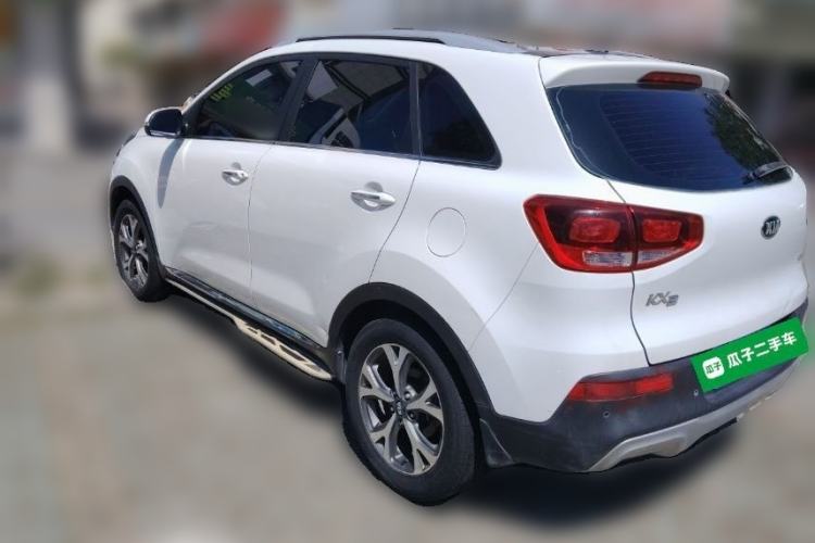 Used Kia KX3 2015 1.6L Automatic Two-Wheel Drive DLX Exterior 3