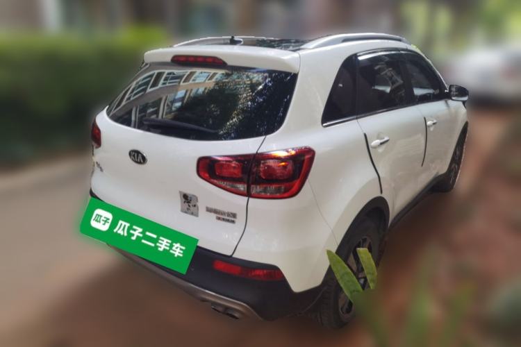 Used Kia KX3 2015 1.6T Automatic Two-Wheel Drive DLX Exterior 5