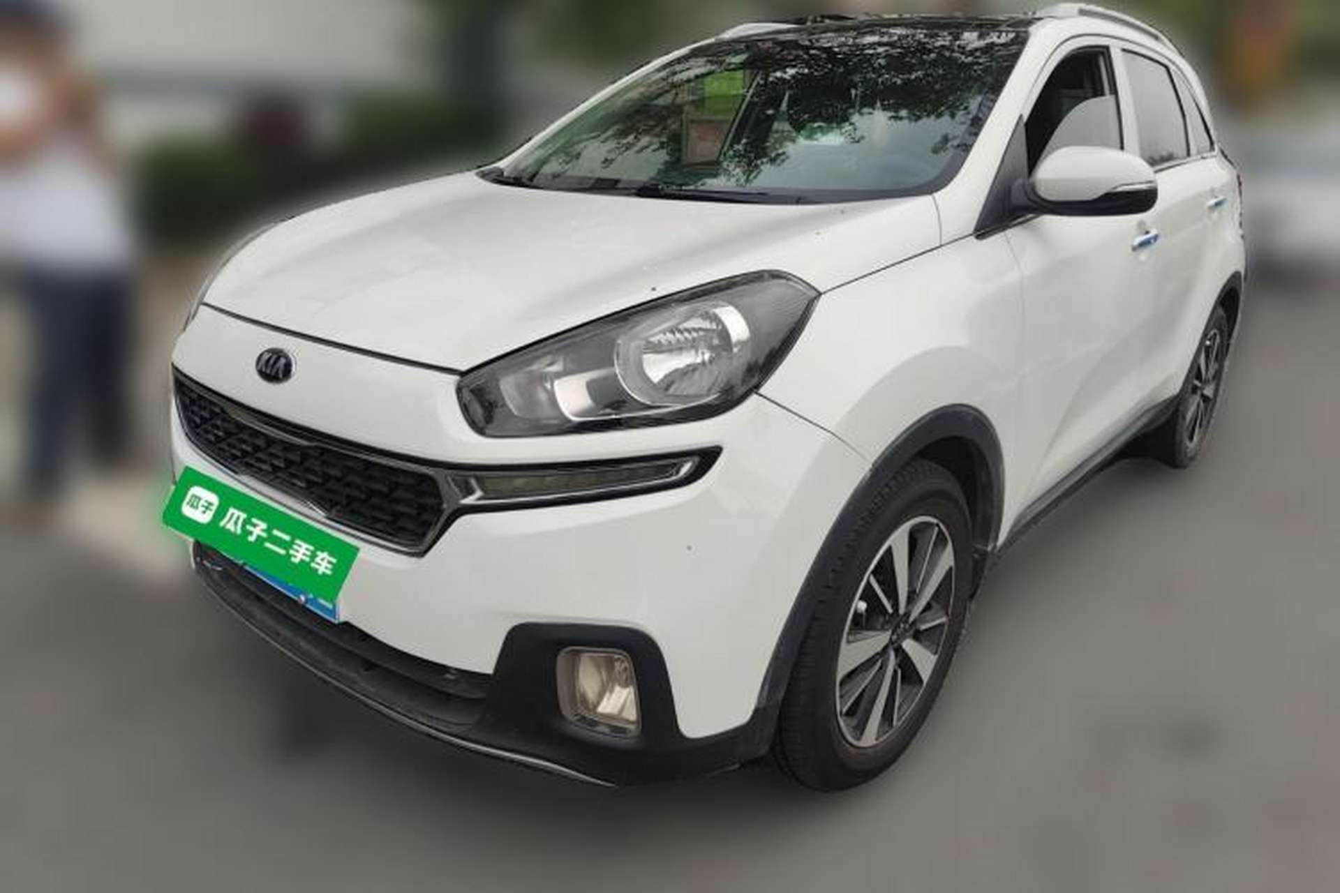 Used Kia KX3 2015 1.6T Automatic Two-Wheel Drive DLX Front Left 45 Deg