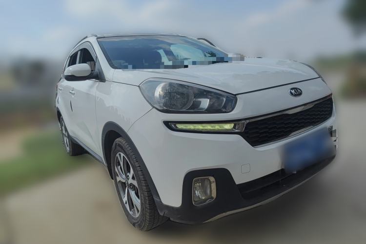 Used Kia KX3 2015 1.6L Automatic Two-Wheel Drive DLX Front Right 45 Deg