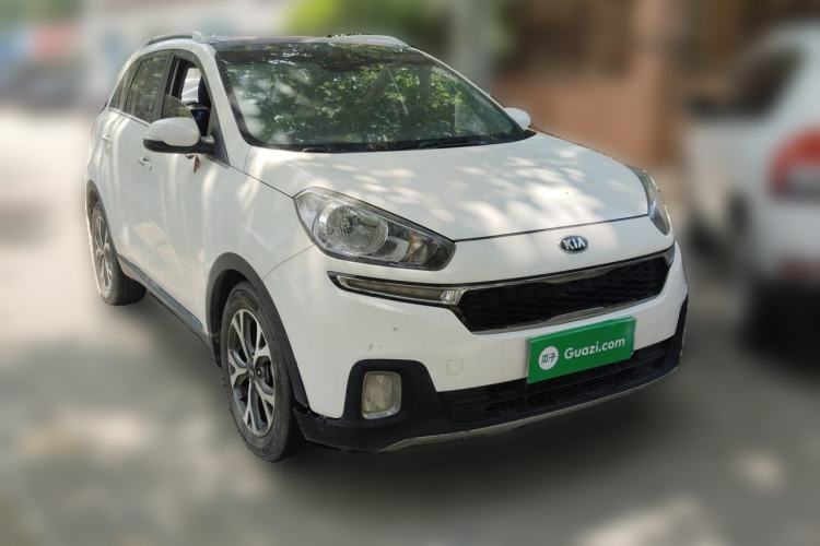 Used Kia KX3 2015 1.6L Automatic Two-Wheel Drive DLX Front Right 45 Deg