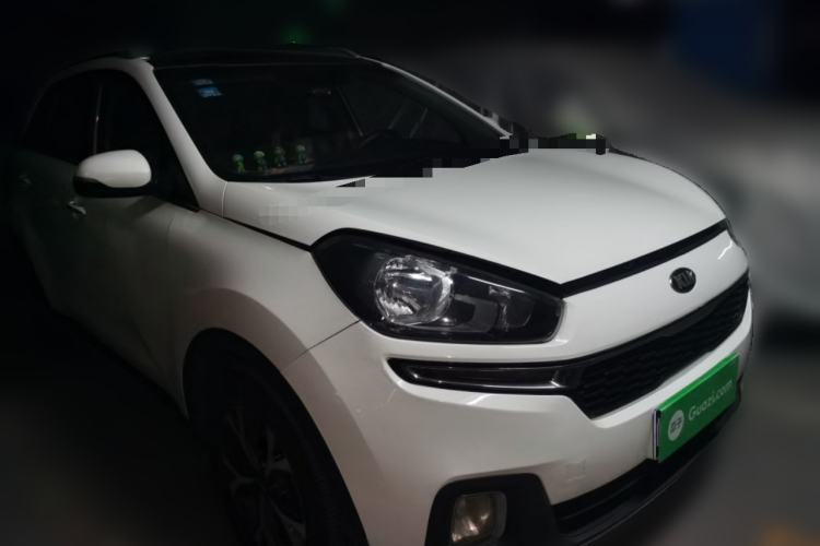Used Kia KX3 2015 1.6L Automatic Two-Wheel Drive DLX Front Right 45 Deg
