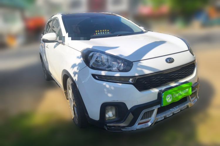 Used Kia KX3 2015 1.6L Automatic Two-Wheel Drive DLX Front Right 45 Deg