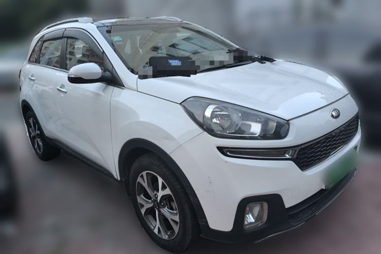 Used Kia KX3 2015 1.6L Automatic Two-Wheel Drive DLX Front Right 45 Deg