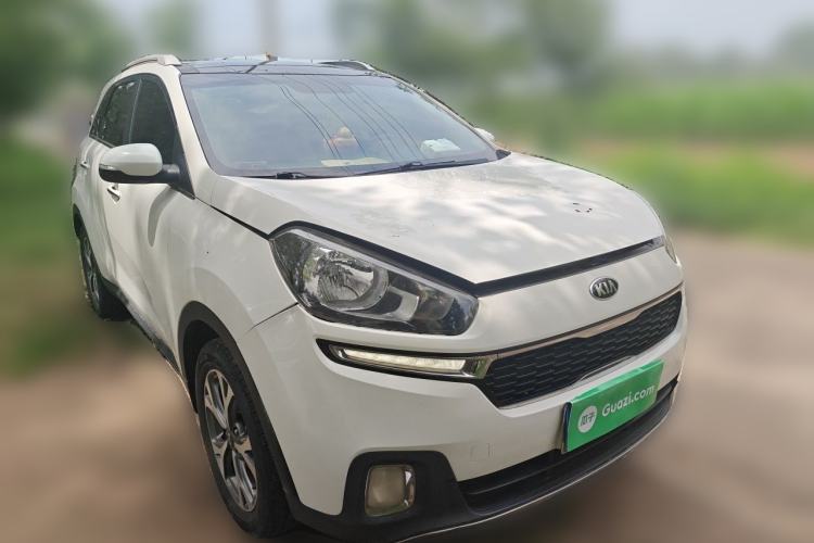 Used Kia KX3 2015 1.6L Automatic Two-Wheel Drive DLX Front Right 45 Deg