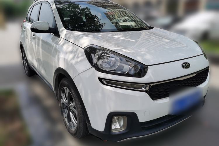 Used Kia KX3 2015 1.6L Automatic Two-Wheel Drive DLX Front Right 45 Deg