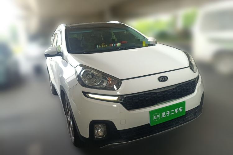 Used Kia KX3 2015 1.6L Automatic Two-Wheel Drive PRM Front Right 45 Deg