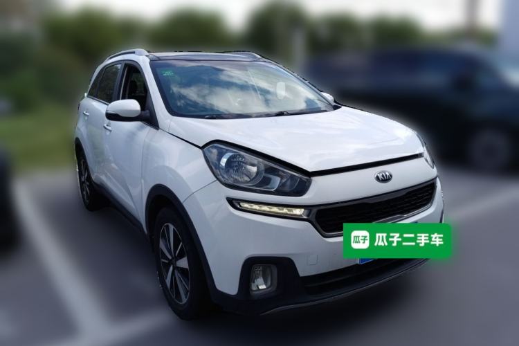 Used Kia KX3 2015 1.6T Automatic Two-Wheel Drive DLX Front Right 45 Deg