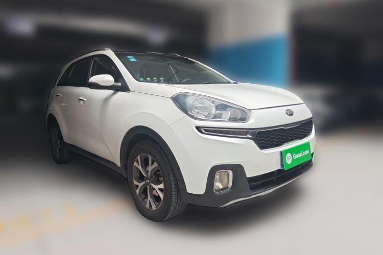 Used Kia KX3 2015 1.6L Automatic Two-Wheel Drive DLX Front Right 45 Deg