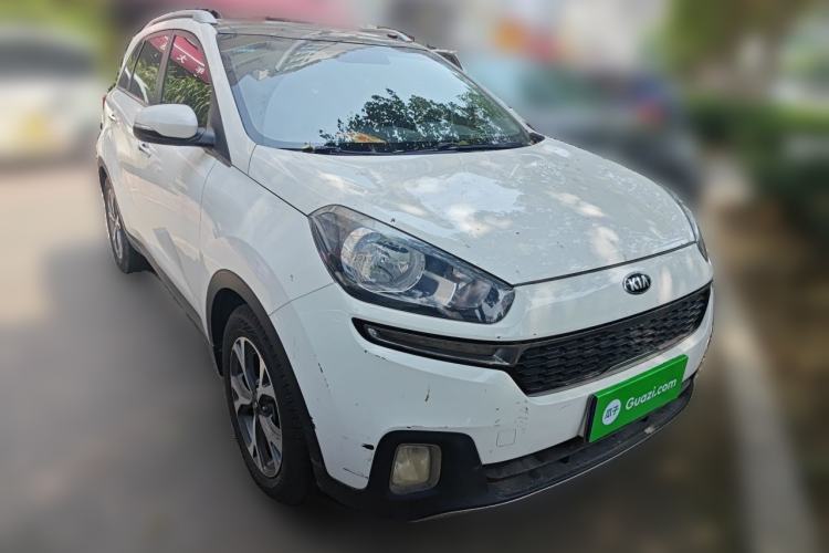Used Kia KX3 2015 1.6L Automatic Two-Wheel Drive DLX Front Right 45 Deg
