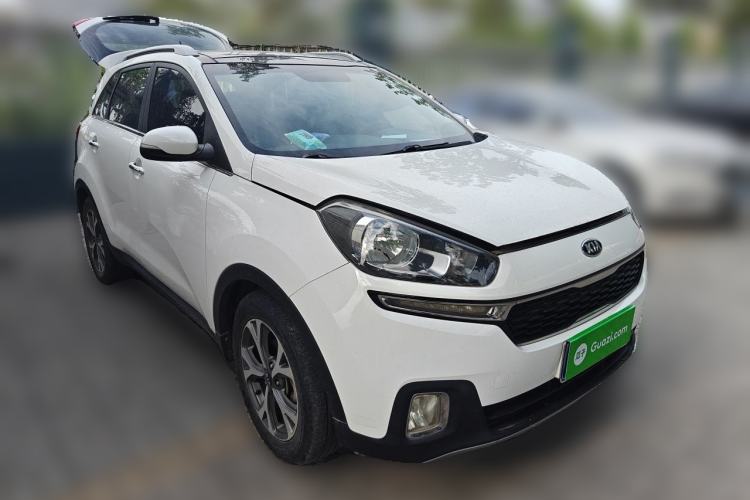 Used Kia KX3 2015 1.6L Automatic Two-Wheel Drive DLX Front Right 45 Deg