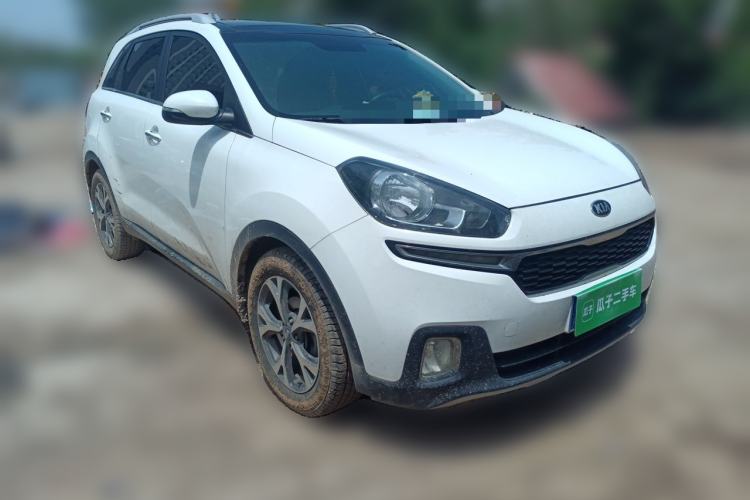 Used Kia KX3 2015 1.6L Automatic Two-Wheel Drive DLX Front Right 45 Deg