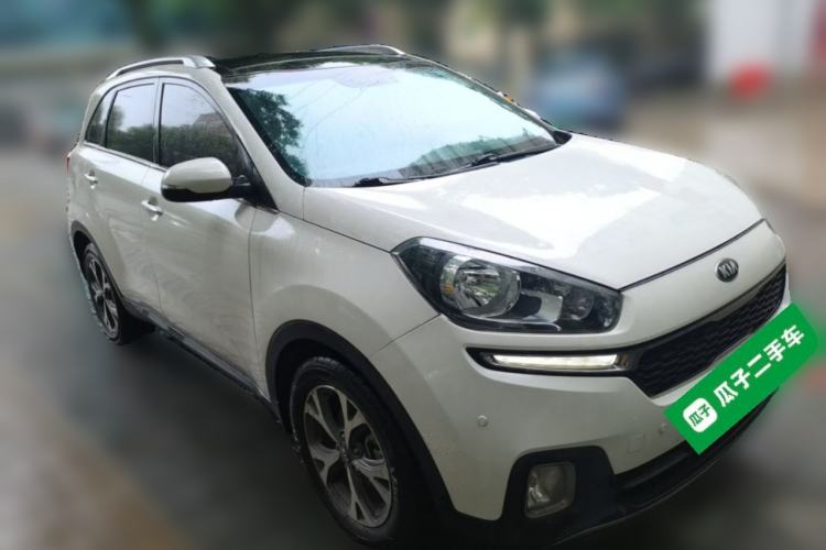 Used Kia KX3 2015 1.6L Automatic Two-Wheel Drive DLX Front Right 45 Deg