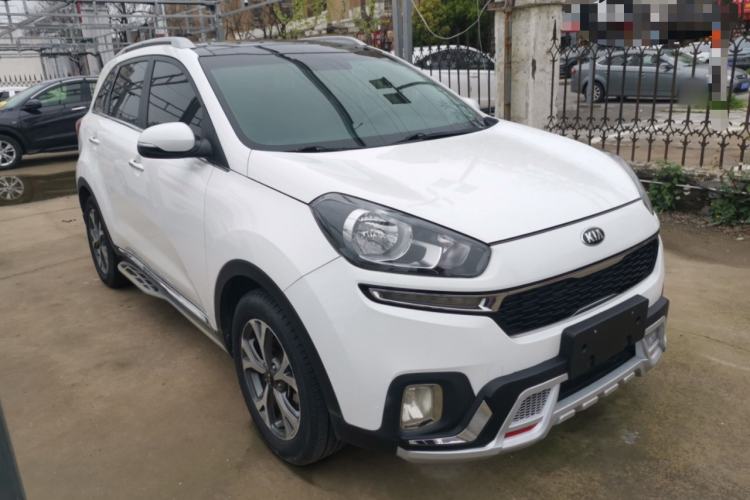 Used Kia KX3 2015 1.6L Automatic Two-Wheel Drive DLX Front Right 45 Deg