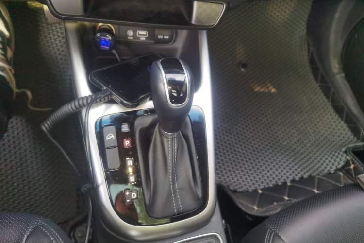 Used Kia KX3 2015 1.6L Automatic Two-Wheel Drive PRM Gear Lever
