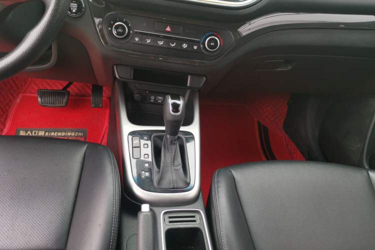 Used Kia KX3 2015 1.6L Automatic Two-Wheel Drive DLX Gear Lever