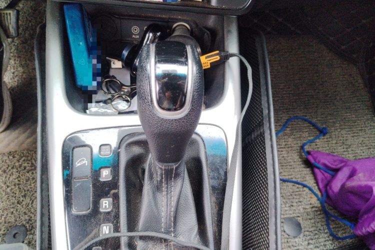 Used Kia KX3 2015 1.6L Automatic Two-Wheel Drive GLS Gear Lever