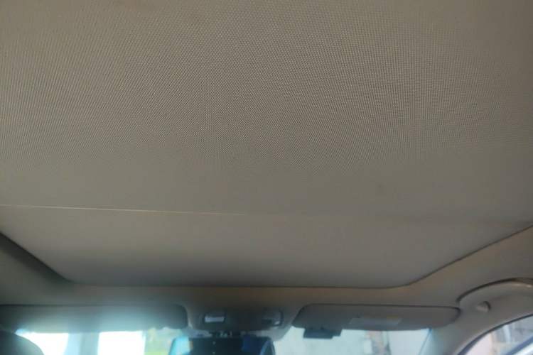 Used Kia KX3 2015 1.6L Automatic Two-Wheel Drive DLX Headliner