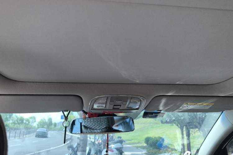 Used Kia KX3 2015 1.6L Automatic Two-Wheel Drive DLX Headliner