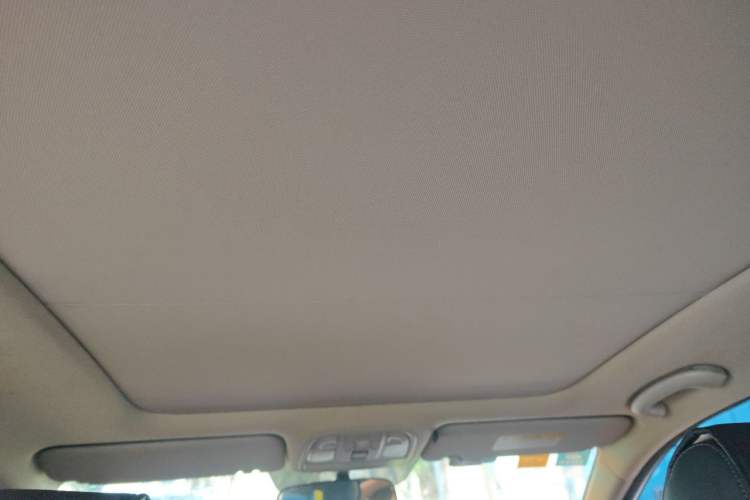 Used Kia KX3 2015 1.6L Automatic Two-Wheel Drive DLX Headliner