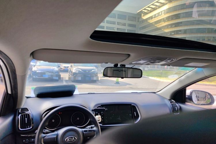 Used Kia KX3 2015 1.6L Automatic Two-Wheel Drive DLX Headliner