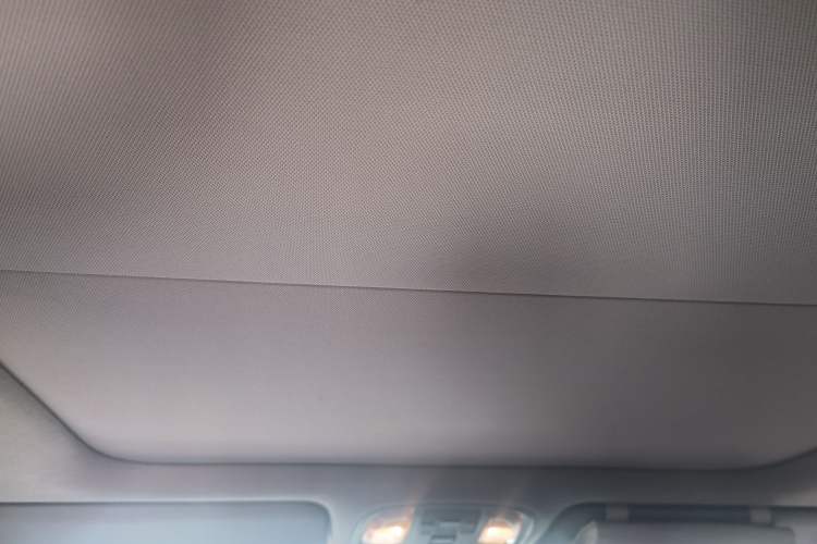 Used Kia KX3 2015 1.6L Automatic Two-Wheel Drive DLX Headliner