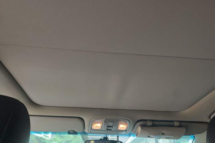 Used Kia KX3 2015 1.6L Automatic Two-Wheel Drive DLX Headliner