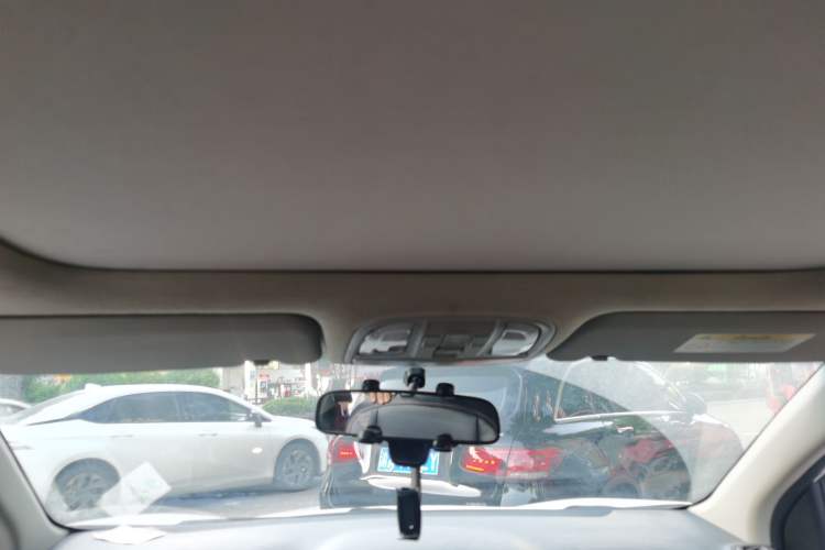 Used Kia KX3 2015 1.6T Automatic Two-Wheel Drive DLX Headliner