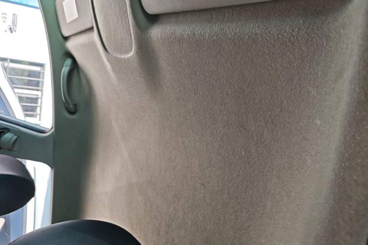 Used Kia KX3 2015 1.6L Automatic Special Headliner