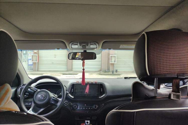 Used Kia KX3 2015 1.6L Automatic Two-Wheel Drive DLX Headliner