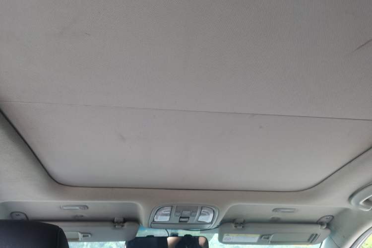 Used Kia KX3 2015 1.6L Automatic Two-Wheel Drive DLX Headliner