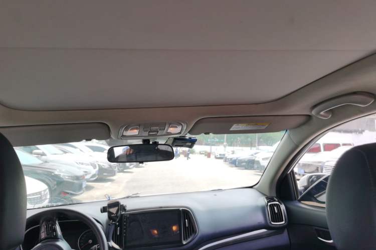 Used Kia KX3 2015 1.6L Automatic Two-Wheel Drive DLX Headliner
