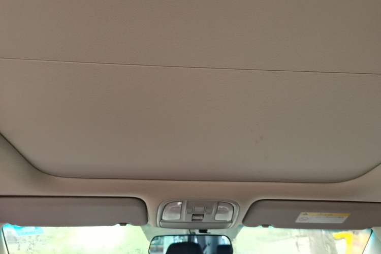 Used Kia KX3 2015 1.6L Automatic Two-Wheel Drive DLX Headliner