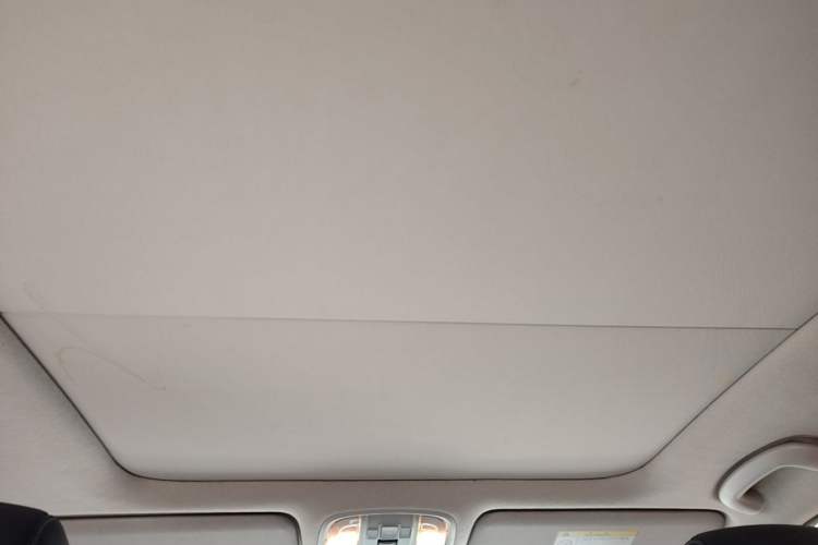Used Kia KX3 2015 1.6L Automatic Two-Wheel Drive DLX Headliner