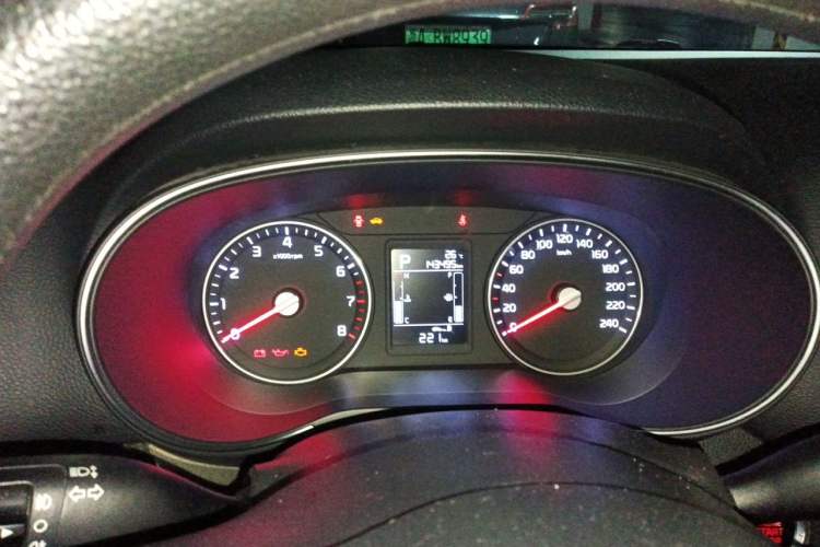 Used Kia KX3 2015 1.6L Automatic Two-Wheel Drive DLX Instrument Cluster