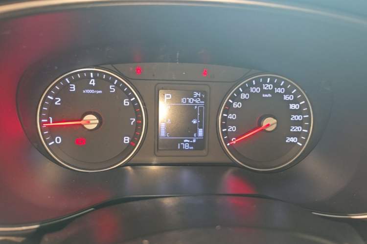 Used Kia KX3 2015 1.6L Automatic Two-Wheel Drive DLX Instrument Cluster