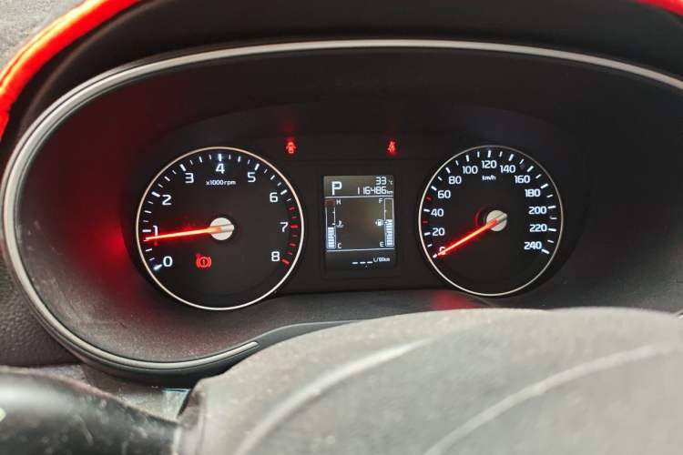 Used Kia KX3 2015 1.6T Automatic Two-Wheel Drive DLX Instrument Cluster