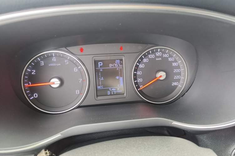 Used Kia KX3 2015 1.6L Automatic Two-Wheel Drive DLX Instrument Cluster