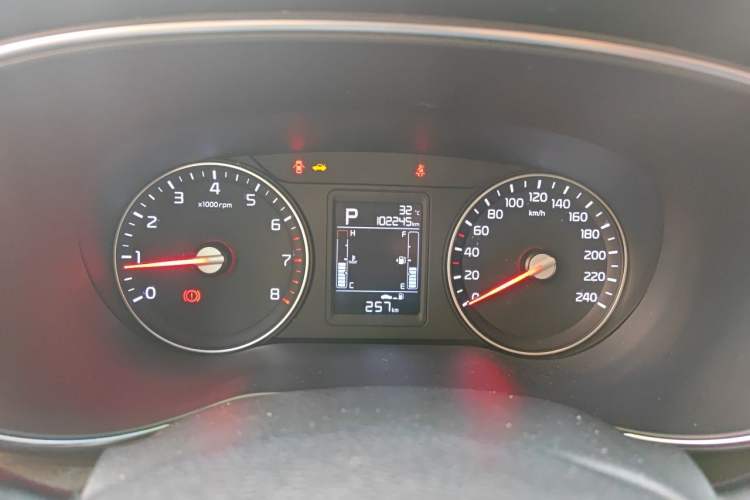 Used Kia KX3 2015 1.6L Automatic Two-Wheel Drive DLX Instrument Cluster