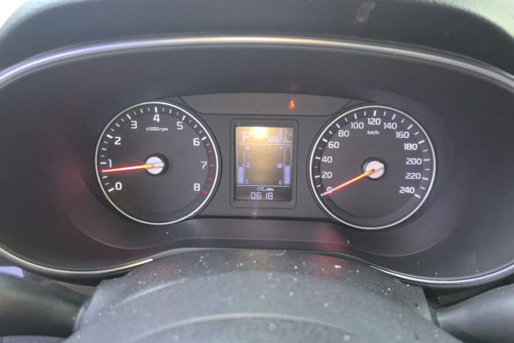 Used Kia KX3 2015 1.6L Automatic Two-Wheel Drive DLX Instrument Cluster