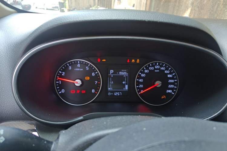 Used Kia KX3 2015 1.6L Automatic Two-Wheel Drive DLX Instrument Cluster
