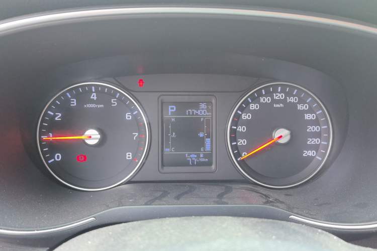 Used Kia KX3 2015 1.6L Automatic Two-Wheel Drive DLX Instrument Cluster