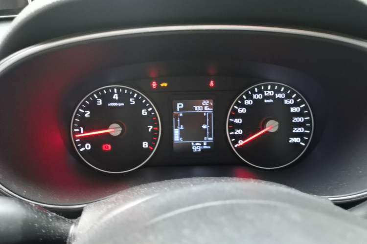 Used Kia KX3 2015 1.6L Automatic Two-Wheel Drive DLX Instrument Cluster