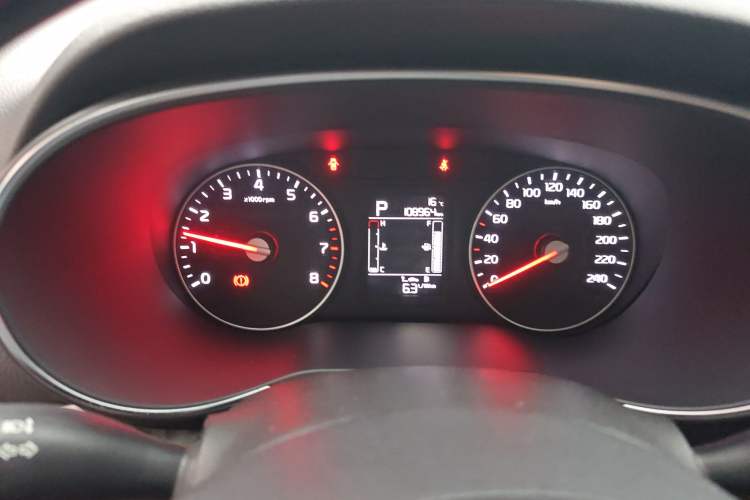 Used Kia KX3 2015 1.6L Automatic Two-Wheel Drive DLX Instrument Cluster
