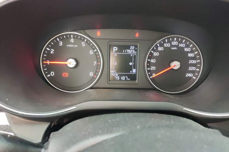 Used Kia KX3 2015 1.6L Automatic Two-Wheel Drive DLX Instrument Cluster