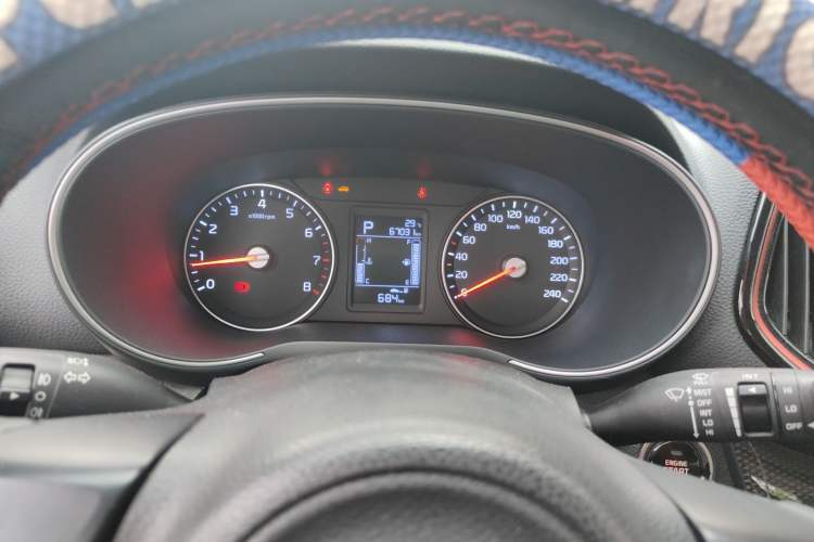Used Kia KX3 2015 1.6T Automatic Two-Wheel Drive DLX Instrument Cluster