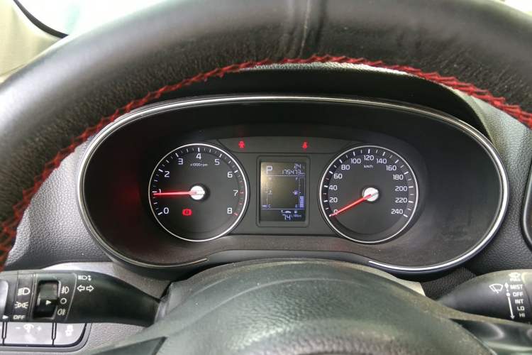 Used Kia KX3 2015 1.6L Automatic Two-Wheel Drive DLX Instrument Cluster