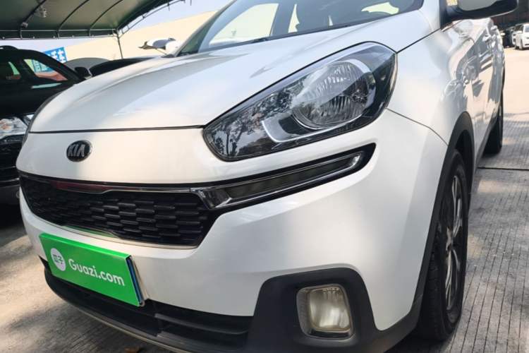 Used Kia KX3 2015 1.6L Automatic Two-Wheel Drive DLX Left Front Headlight